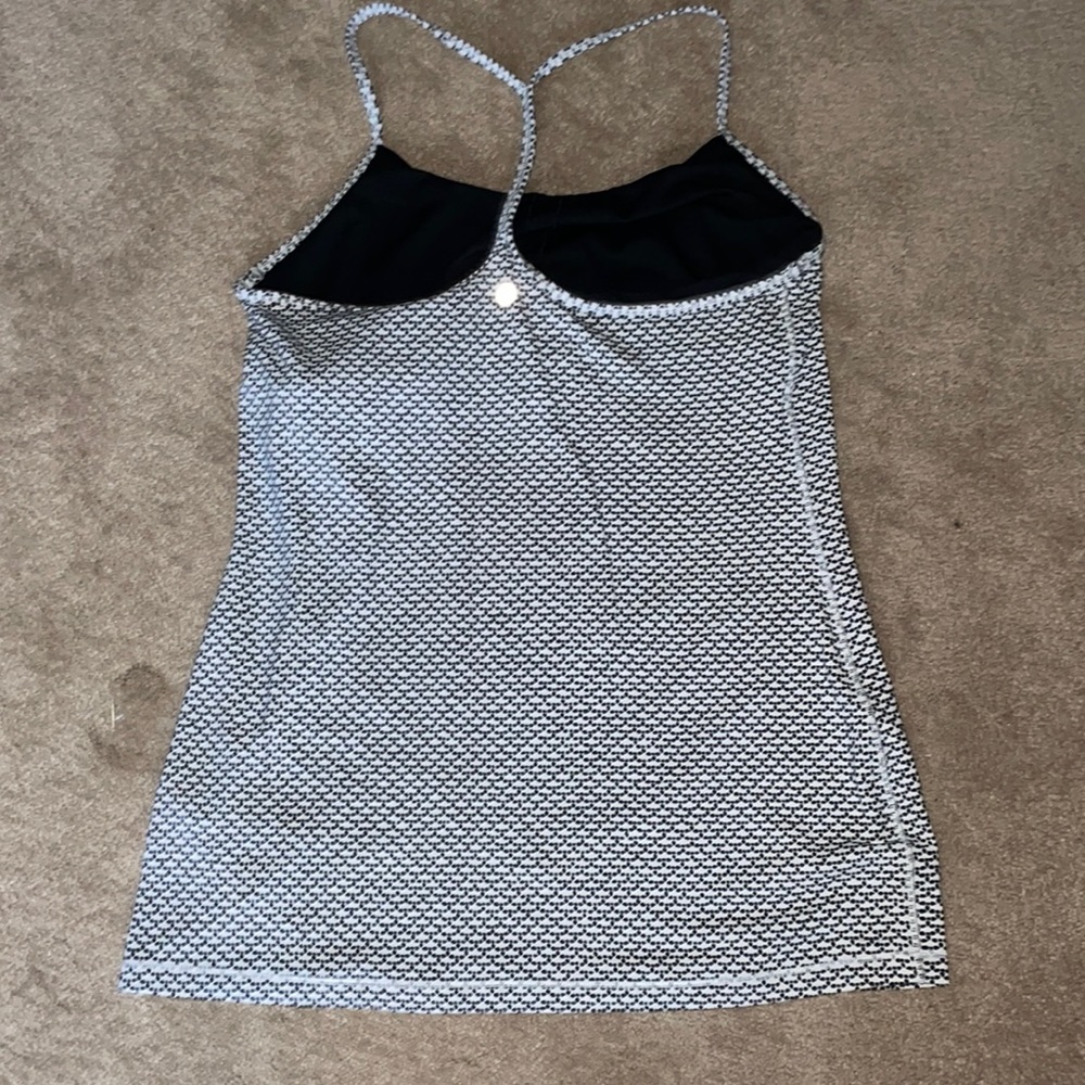 Lululemon Power Y Razorback Tanktop - Picture 2 of 3